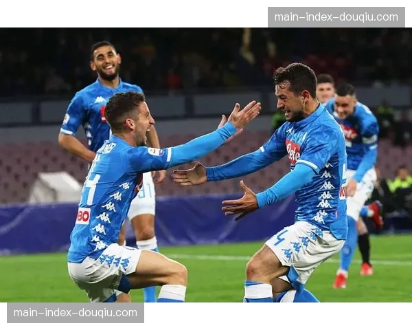 独家专访那不勒斯后卫：谈意甲三后卫体系复兴对个人防守职责的影响