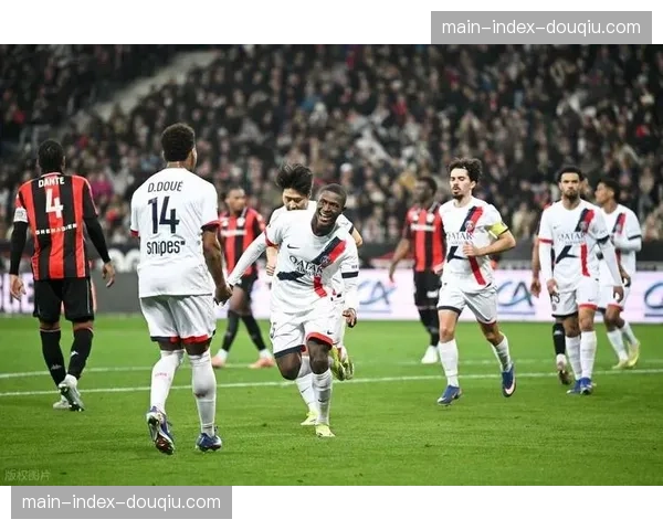 VAR语音播报系统首次在法甲测试，巴黎圣日耳曼对阵图卢兹比赛成试验场